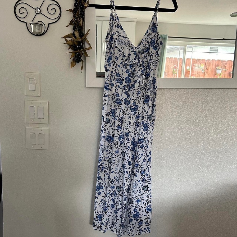 H&M Floral Blue and White Jumpsuit - Size 6